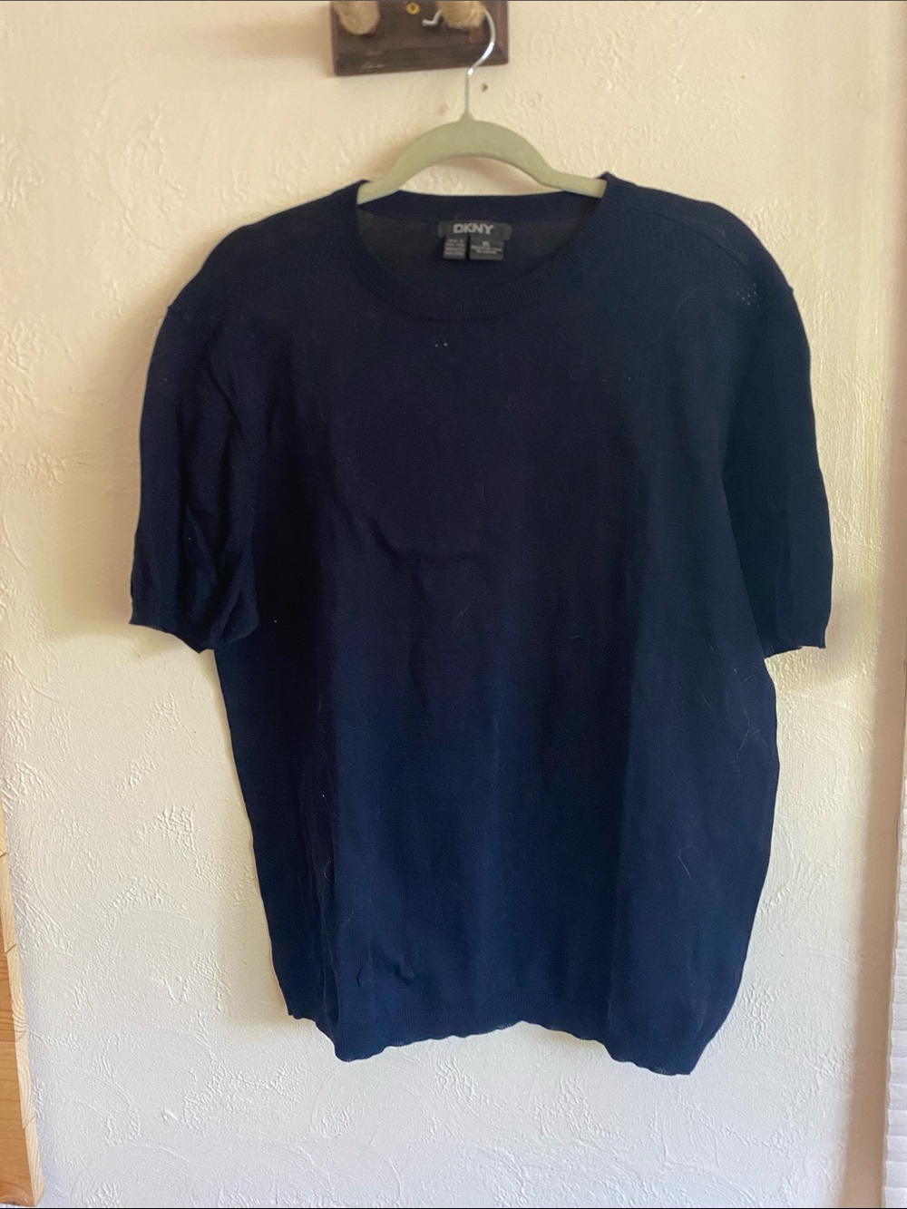 DKNY Men's Dark Navy Short Sleeve Crewneck Tee